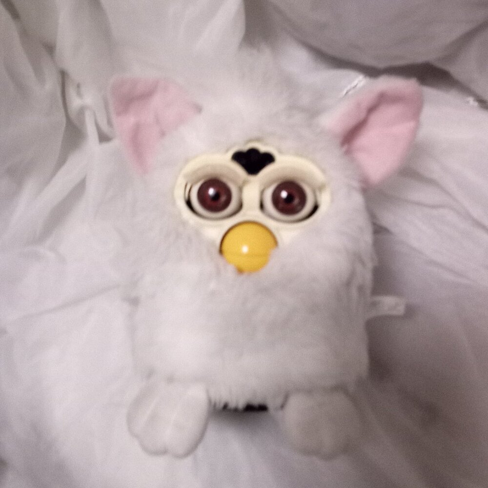 1998 Original White FURBY "Snowball" by Tiger Electronics *Works* Collectible